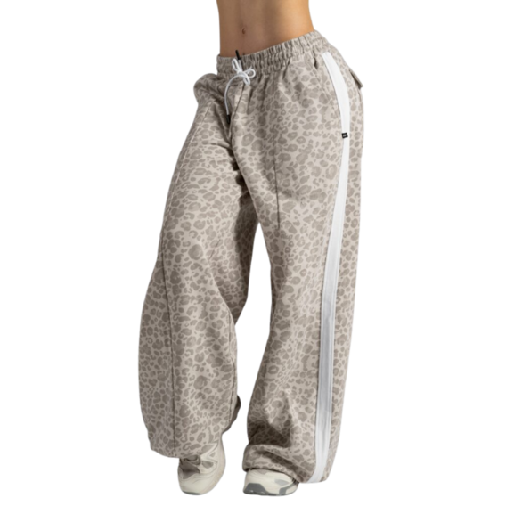 Nebbia Baggy Sweatpants mit Leopardenmuster PRIMAL 865