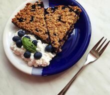 Healthy flake cake with a good dose of protein!
