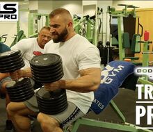 Honza Turek on chest training in preparation for EVLS Prague Pro 2021!
