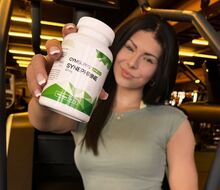 How does synephrine work and act?