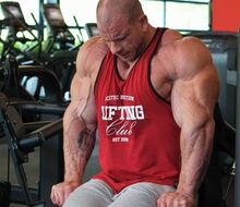 Legendary arm training of Michal Kriz: This is how he builds volume 3 weeks before NY Pro 2026!