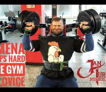 Honza Turek at shoulder and triceps training in HARDCORE GYM Kozlovice