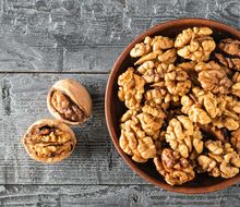 Proč bychom měli pravidelně jíst vlašské ořechy? Průvodce ořechy