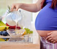 Má proteinový doplněk stravy místo v jídelníčku dítěte a těhotných či kojících žen?