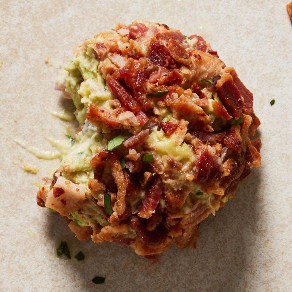 Guacamolové bomby obalované slaninou