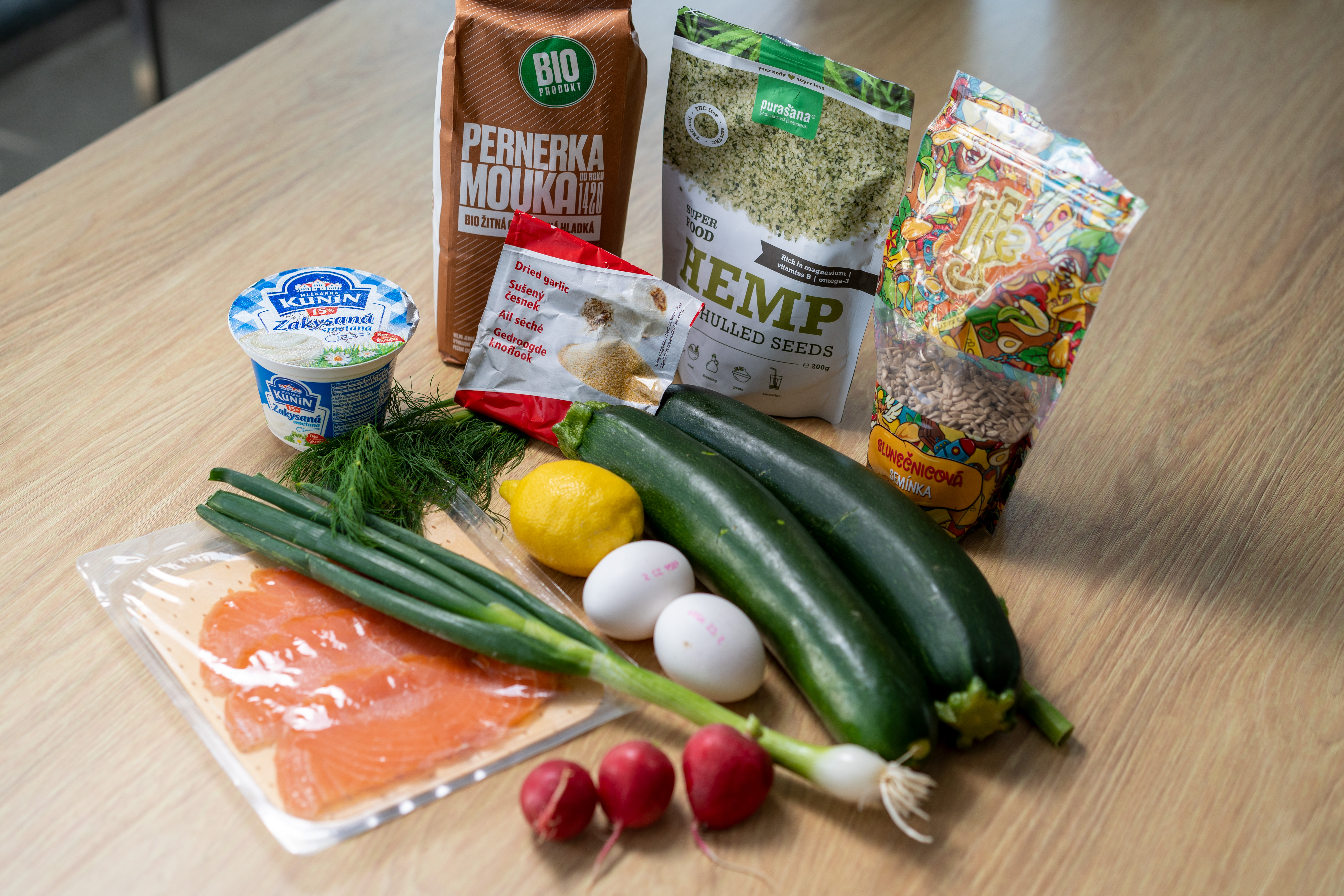 Cuketové placky s lososem - #varimefit