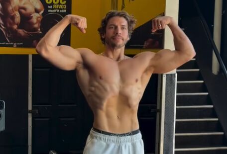 Joseph Baena ukázal formu před další soutěží! Arnoldův syn hlásí výrazný pokrok