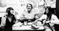 Arnold Schwarzenegger: „Kofein je jedním z nejlepších způsobů, jak zvýšit výkon při cvičení.“