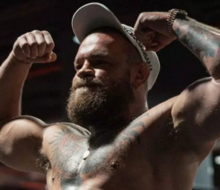 Conor McGregor je na koni!