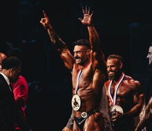 Chris Bumstead vyhráva a odchádza do dôchodku! Classic Physique Olympia 2024.