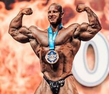 Michal "Križo" Križánek je novým IFBB Pro!!