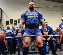 Neoficiální světový rekord v podání Thora Bjornssona - Deadlift 480kg/1058lbs RAW