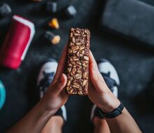 Proteínová tyčinka alebo len marketingový trik? Odhaľujeme pravdu pod obalom!