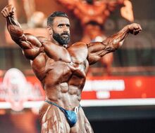 Čo musí Hadi zlepšiť, aby získal titul Mr. Olympia 2025?