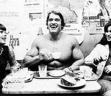 Arnold Schwarzenegger: "Kofeín je jedným z najlepších spôsobov, ako zvýšiť výkon pri cvičení."