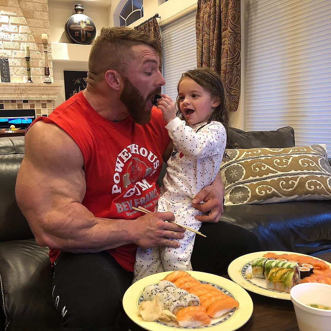 James "Flex" Lewis s dcerou