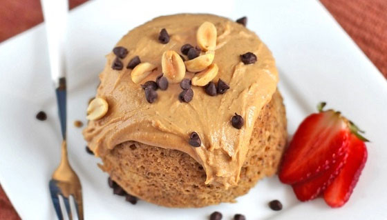 Mug cake s arašídovým máslem