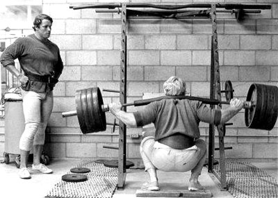 Arnold Schwarzenegger does Heels Elevated Squats