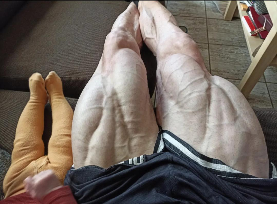 Luboš Chládek stehna