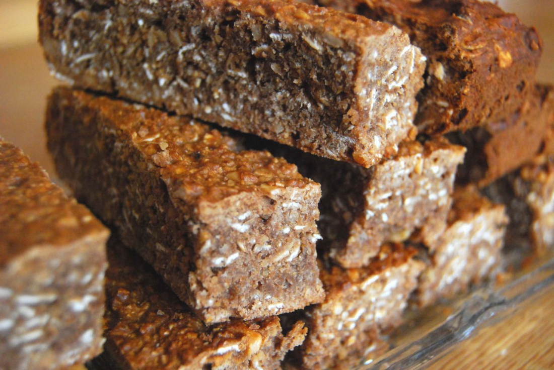 pečené proteinové tyčinky pečené proteinové tyčinky